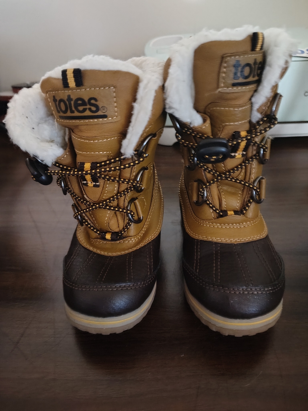 totes Two-Tone Brown Tan Winter Boots